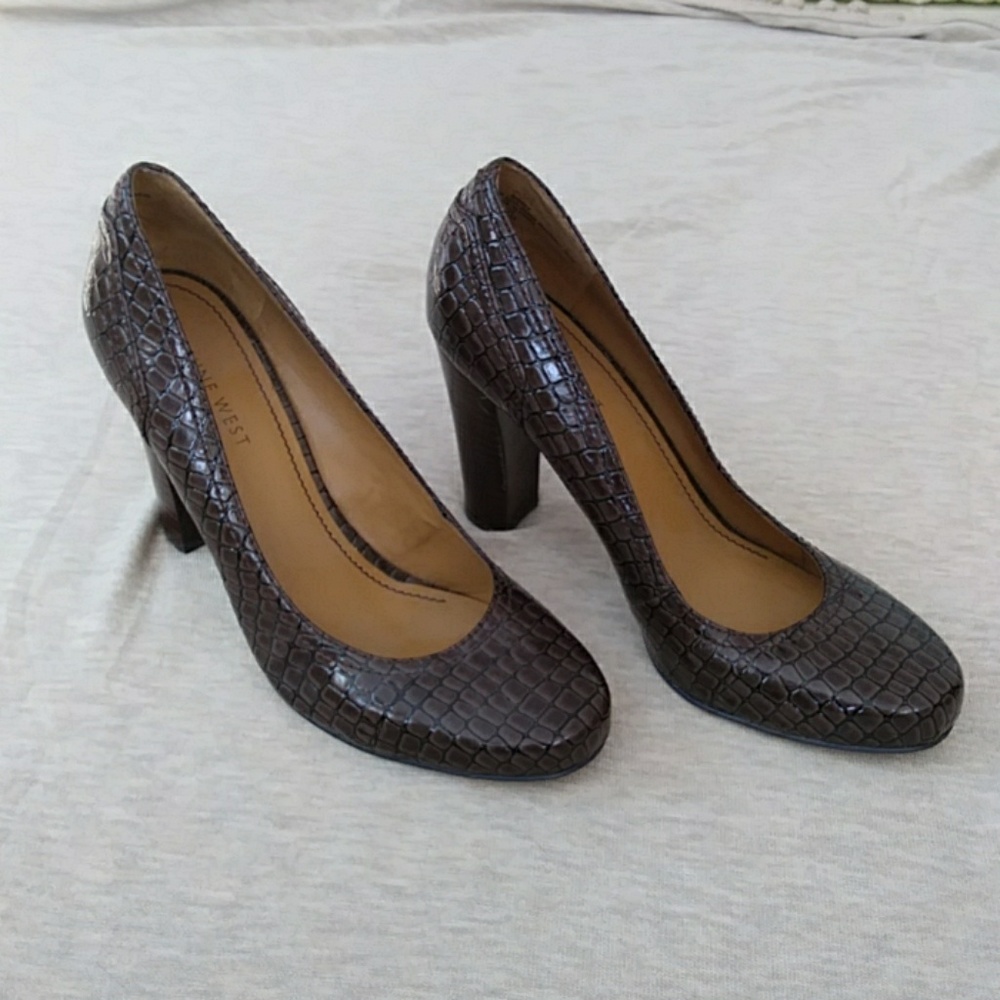 Brown "snakeskin" stacked heels